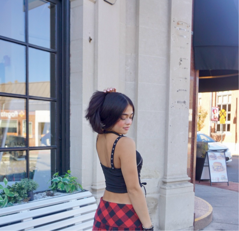 Black Grommet Top