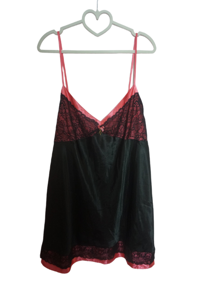 Thalia Sodi Slip